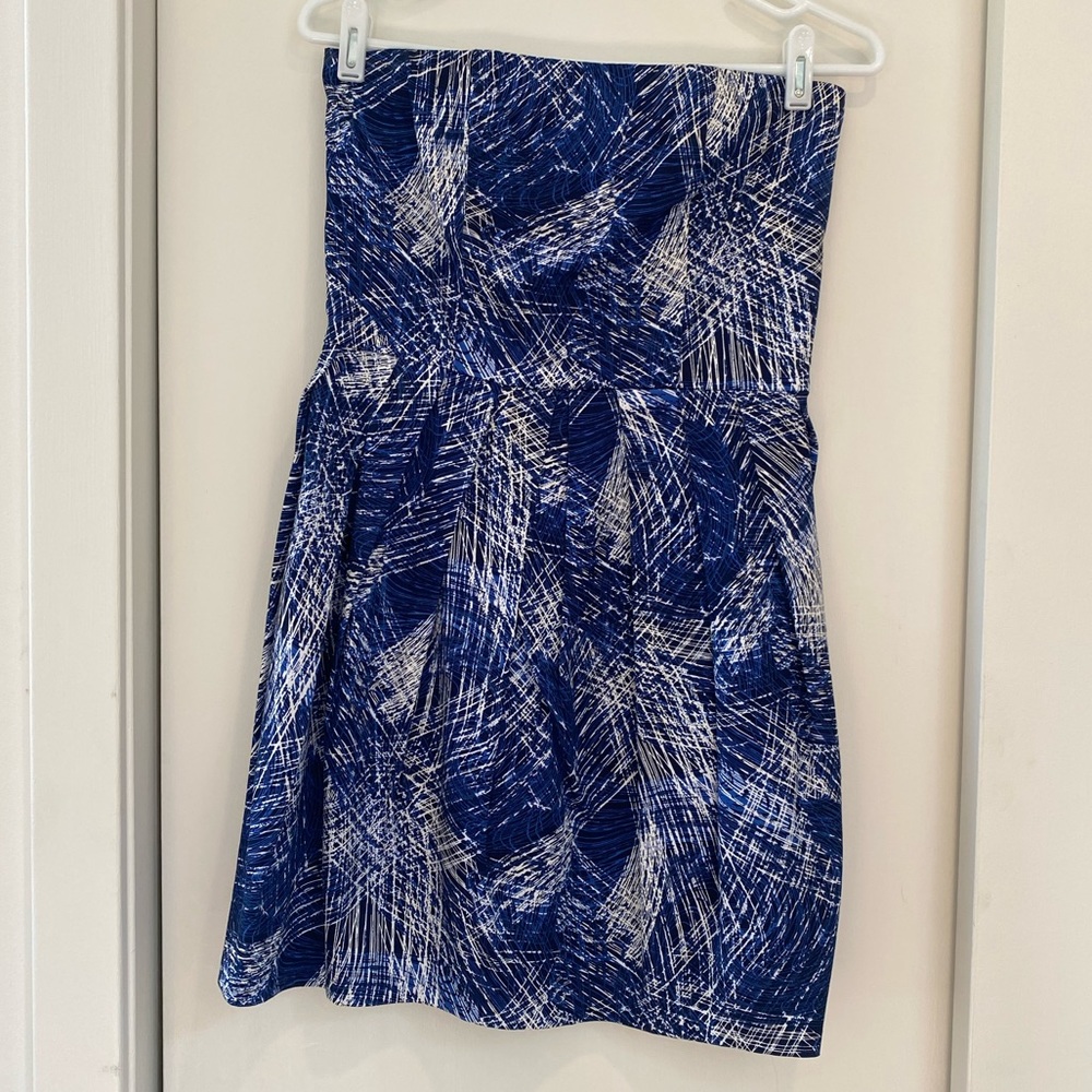Aqua blue/white strapless party dress